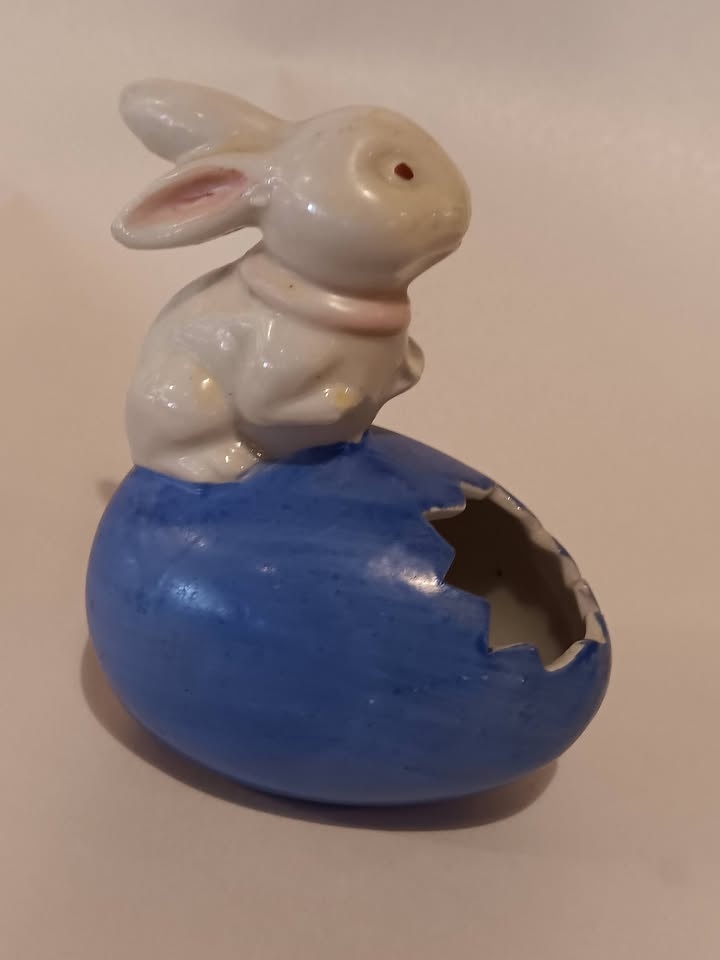 Curiosities Antiques